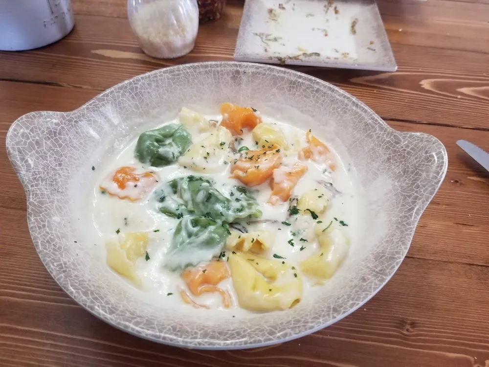 Tortellini Alfredo